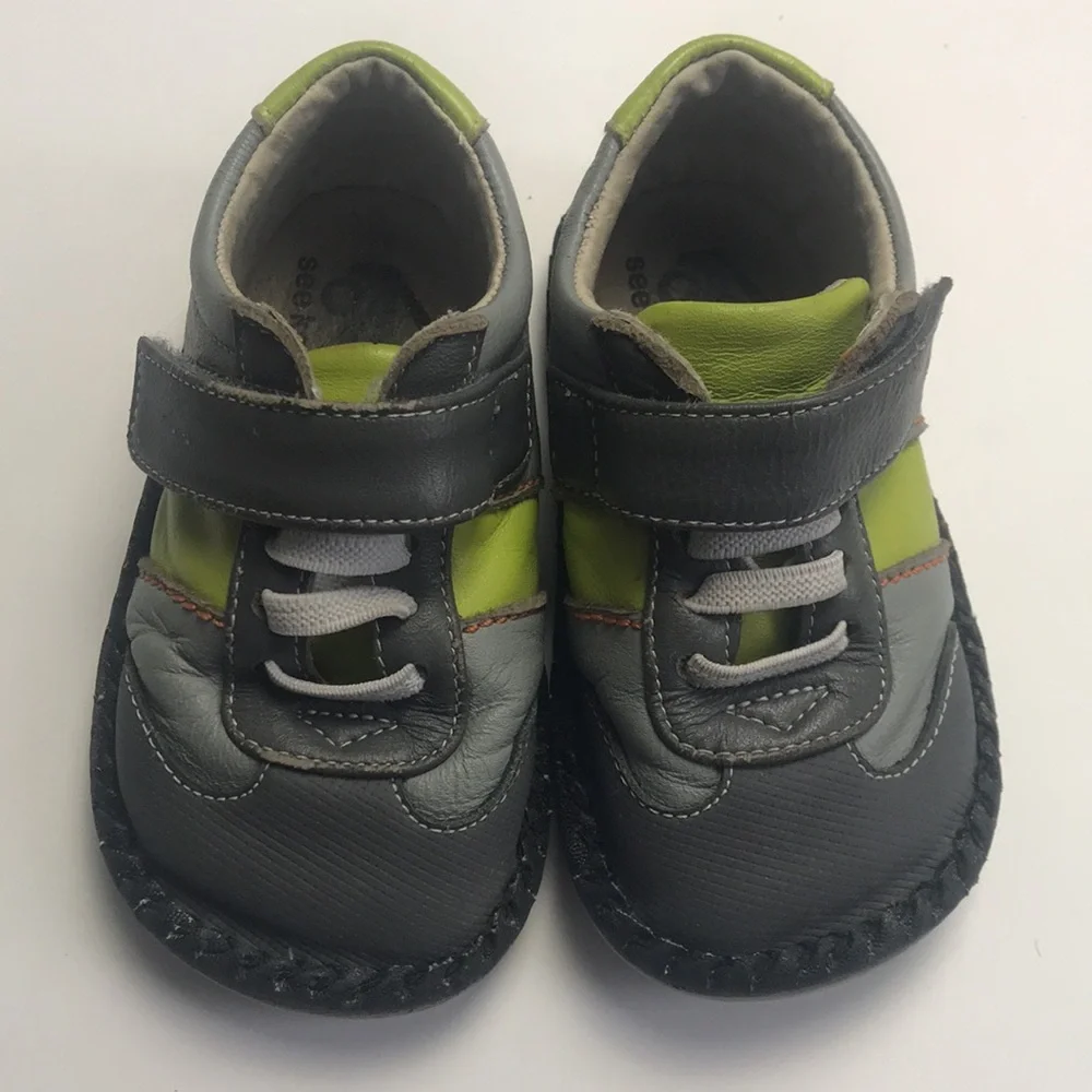 Stride Rite/See Kai Run Shoes (size 7)